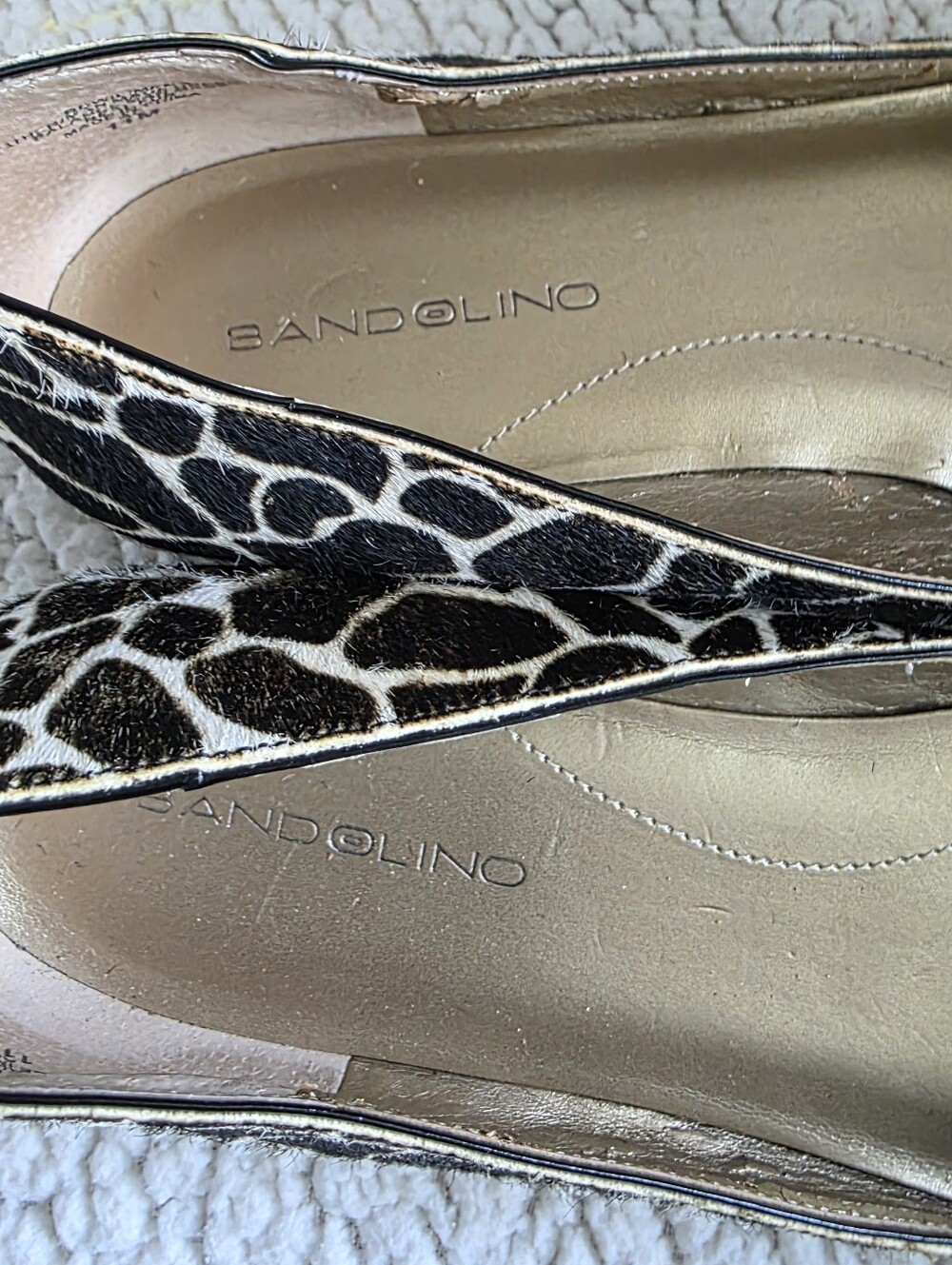 Bandolino Dark Chocolate Brown & Cream Peep-Toe Giraffe Print Flats Size 11 - Picture 8 of 9